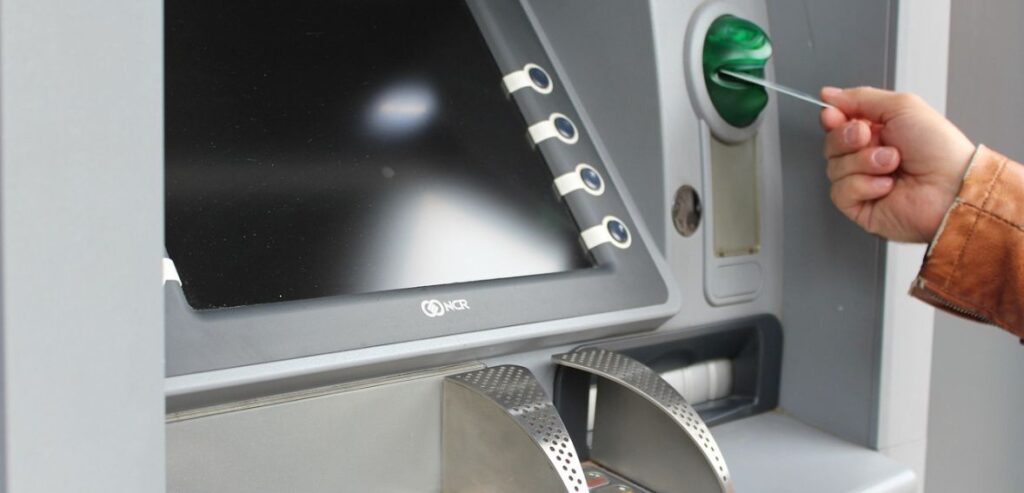 What’s the Difference Between ATM Transaction Fees and Surcharges